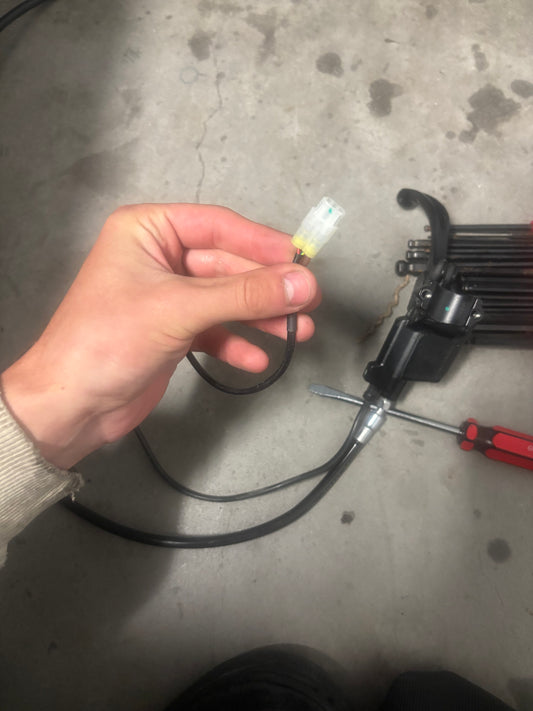 LBX lever, Resivour and hose 2025 (DOT)